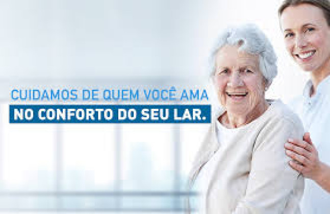 Cuidadora de idosos e acompanhante