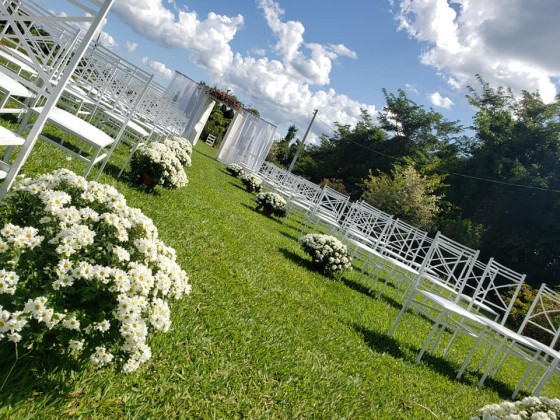 Locação de materiais para festas e eventos e Buffet Completo.